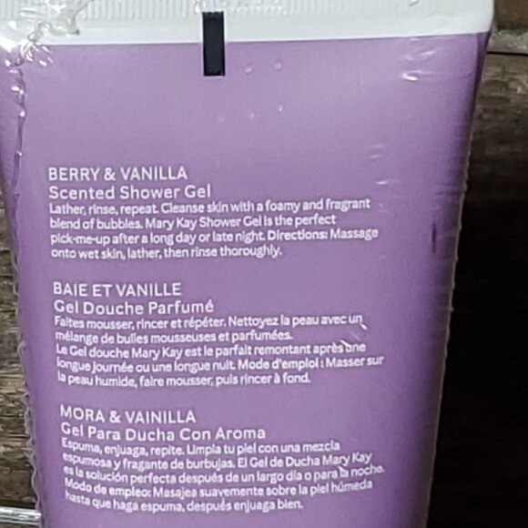 Mary Kay Berry & Vanilla Scented Shower Gel - Picture 3 of 9